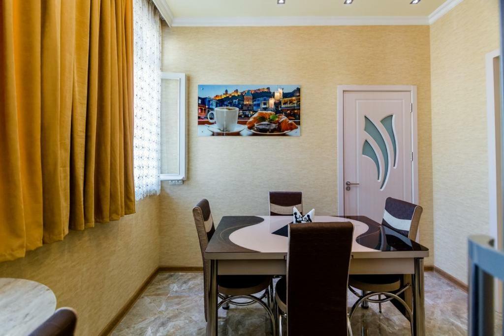 "Stella Artois"- Apartamento Tiflis Exterior foto